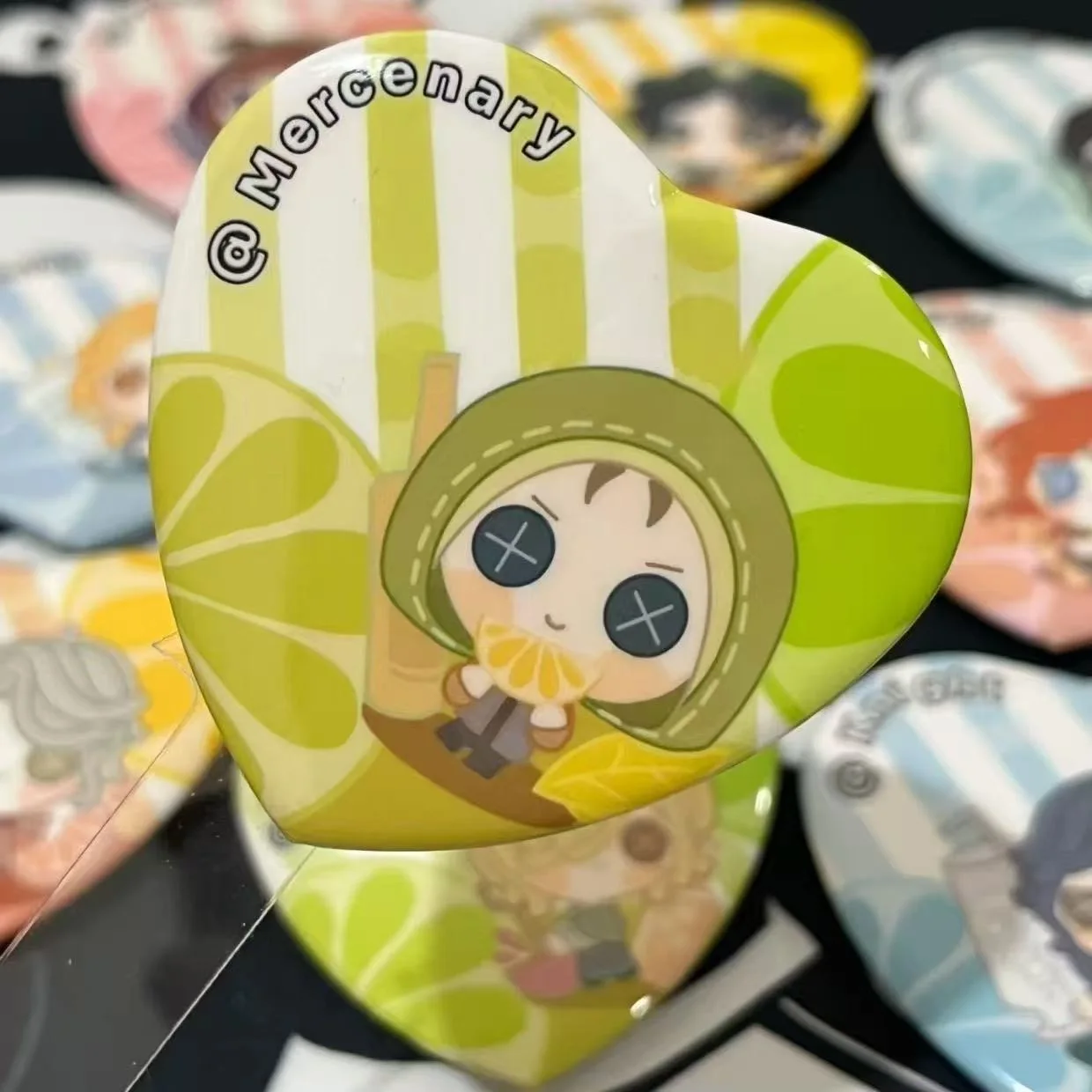 New fifth personality cosplay merchandise, foxtail heart bar, badge, tinplate brooch, bag decoration, gift