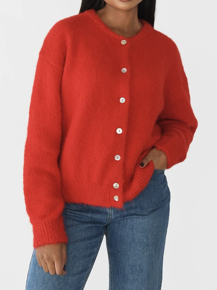 

Elegant Long Sleeve Sweater Women 2025 New Single-Breasted Female Casual Cardigan Soft Knitted Outwear