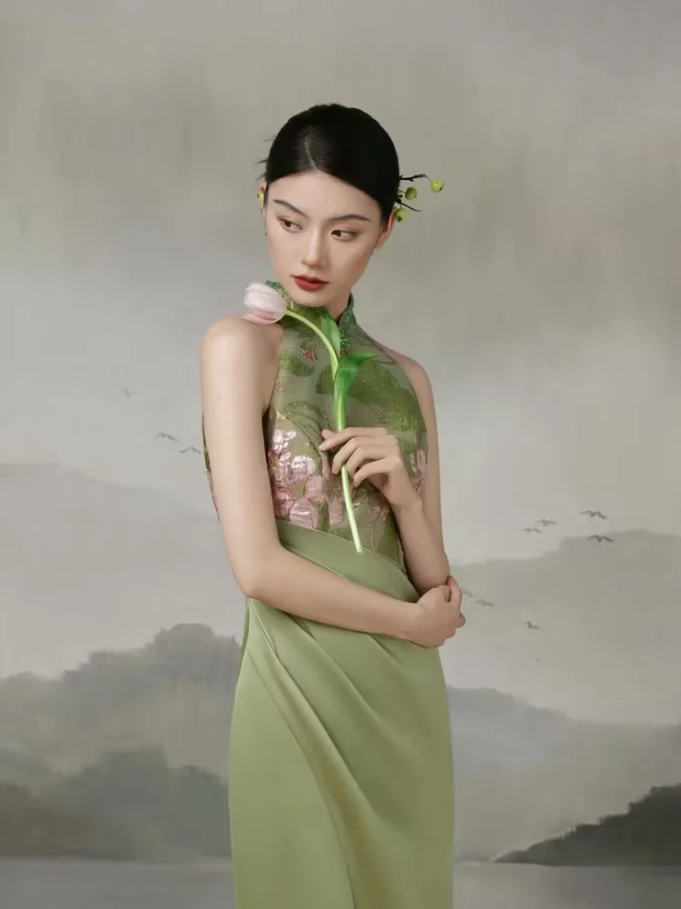 

Green Photography Costume Couple Portrait New Chinese Style Garden Wind Lin Chen Pao Wedding Dress Photography