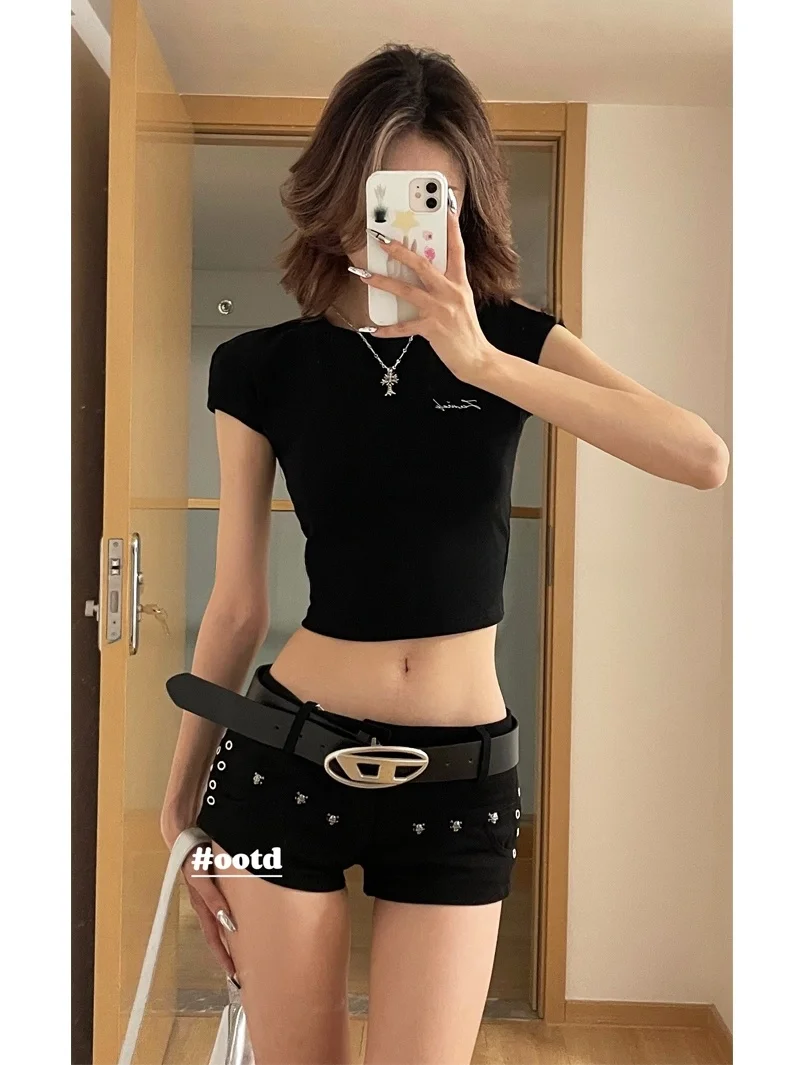 Low-Waist Black Denim Shorts Women's Sexy Studs Hot Pants Summer Y2K Bodycon Ultra-Short Jeans Pants Trendy Streetwear