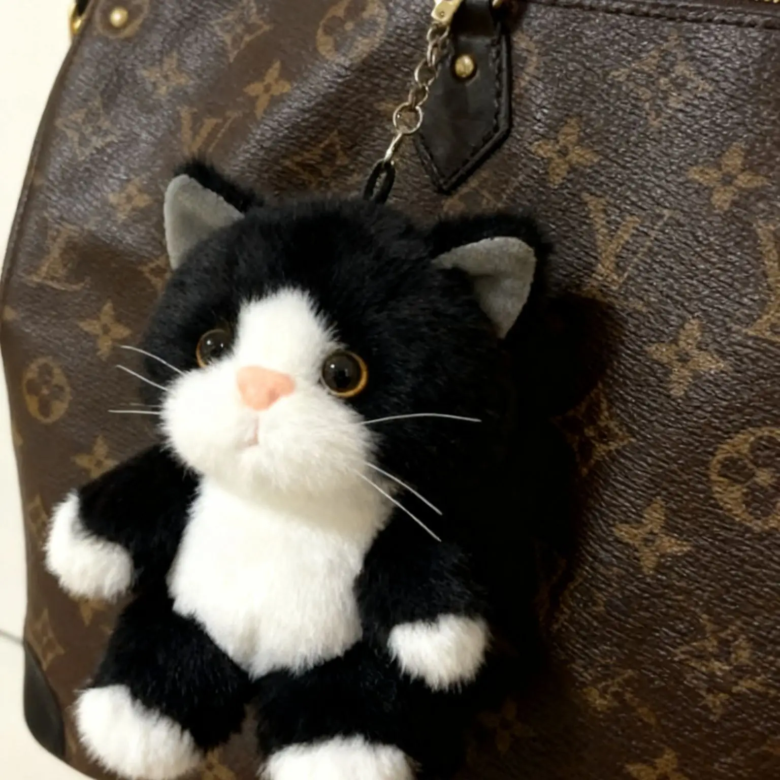 

Cute Cream Cat Plush Pendant Keychain Super Healing Doll Bag Decoration