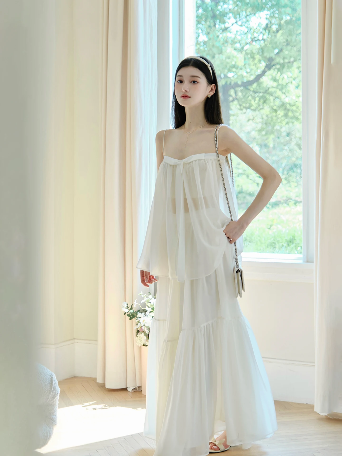 

Комплект из эластичной юбки и топа ChillCozy: нежный, приятный к телу, шифоновый, летний, модный ансамбль для женщин 25-35 лет.