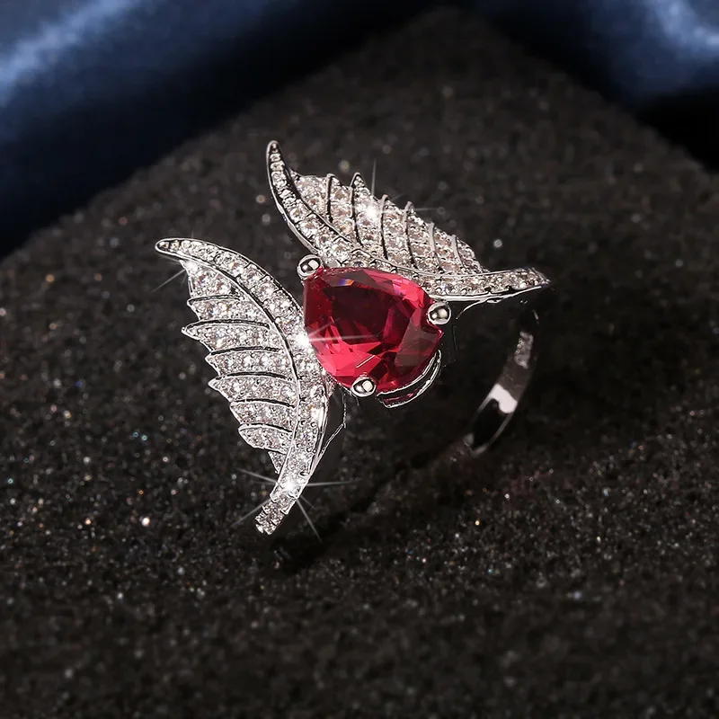 Micro Set Zircon Wing Shaped Red Zircon 925 Silver Color Rings Fashion Style Banquet Wedding Rings Women Rings Gift Girlfriend