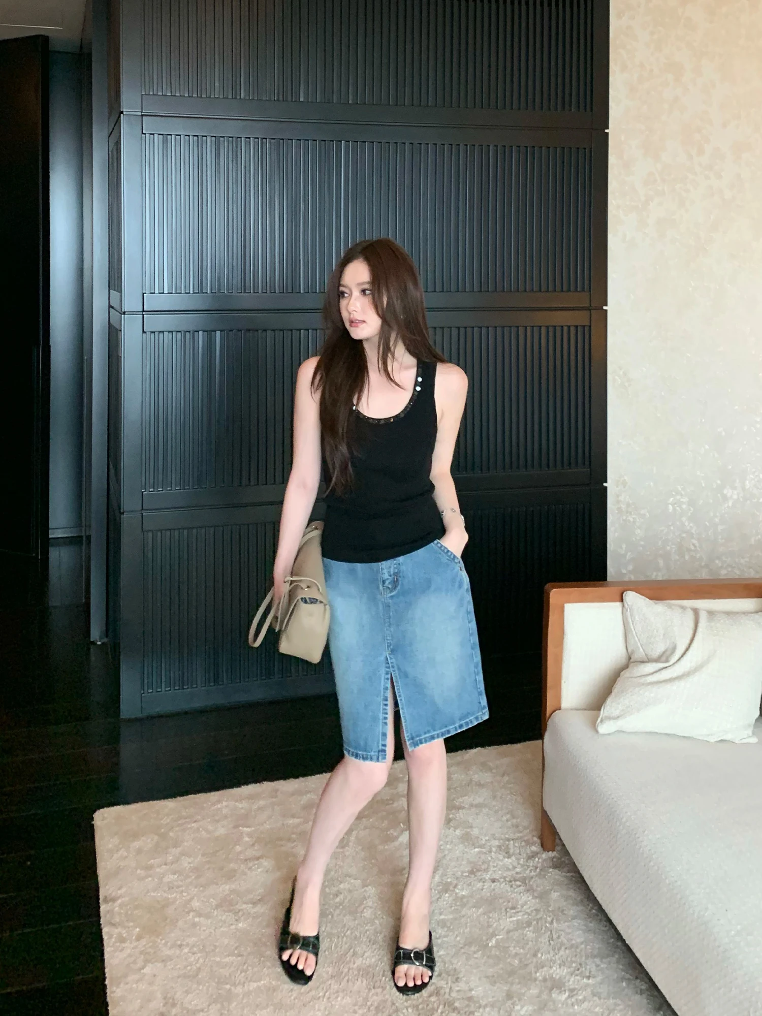 

Rebellious Denim Retro Split Women's Skirt mid Waist Cotton Blend Fabric Bodycon Design Pusumede Summer 2026 Collection