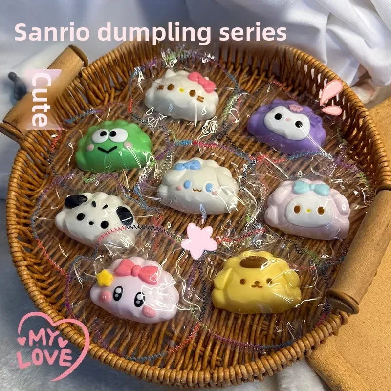 Figurki Hello Kitty z silikonu do ściskania, seria Anime Dumplings, zabawki antystresowe z kremem i slurrym, prezent dekompresyjny