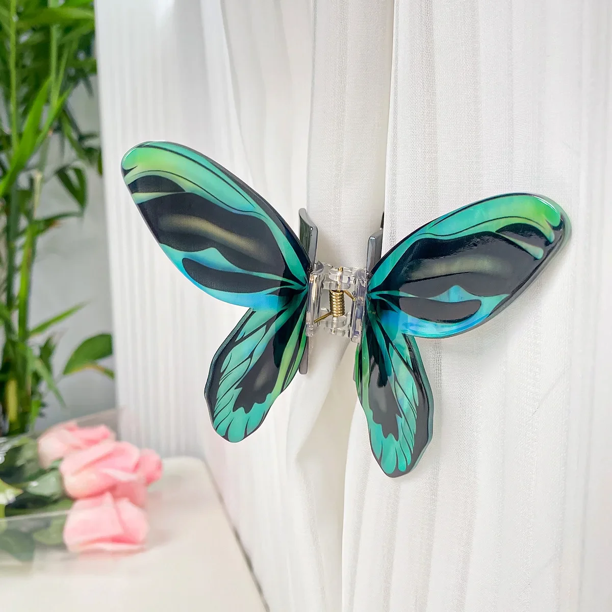 Muweordy Simulation Butterfly Hair Claw Acrylic Claw Clip Temperament Grab Hair Clip for Girls Ins Shark Clip Hair Accessories