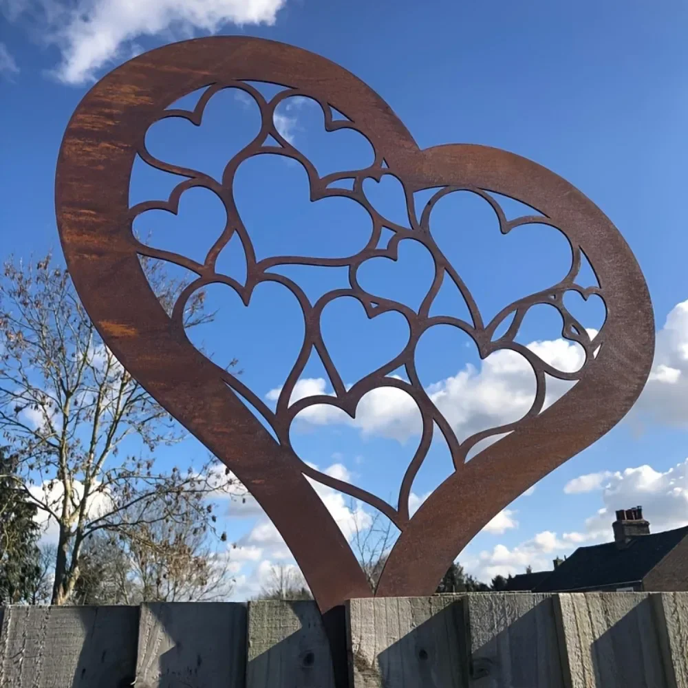 Rustic Metal Heart-Shaped Garden Stakes, Iron Heart Silhouette, Outdoor Farmhouse Art, Christmas, Easter, and Halloween Decorations