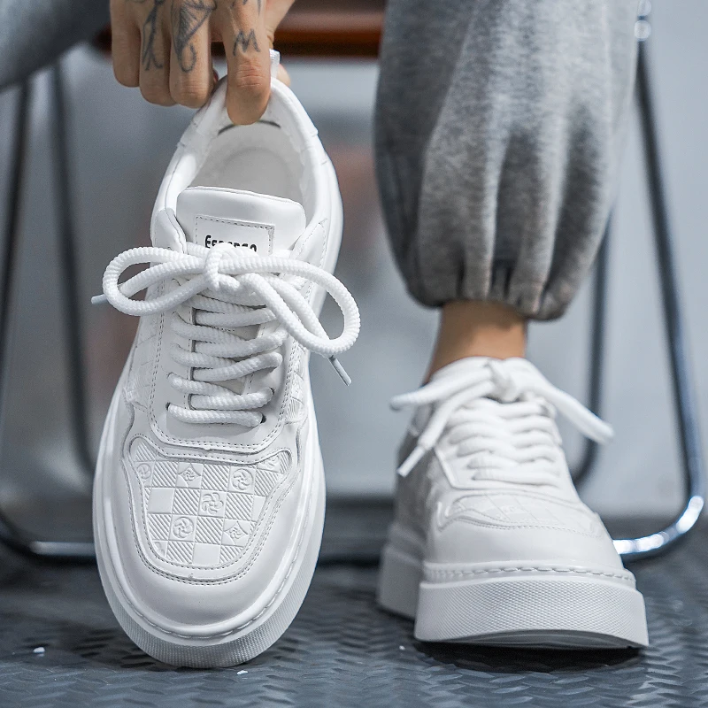 

Casual Shoes Board Running Shoes Summer Men's New Breathable White Shoes Men's Trendy And Versatile Thick Soled Sports Shoes