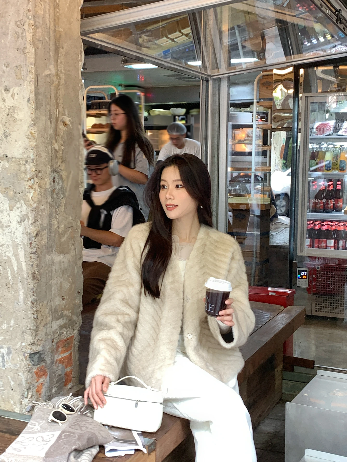 

Benxe, зимний подарок, волнистый узор, тонкая шуба из ягненка, встроенная экологически чистая верхняя одежда из искусственной норки для молодых женщин