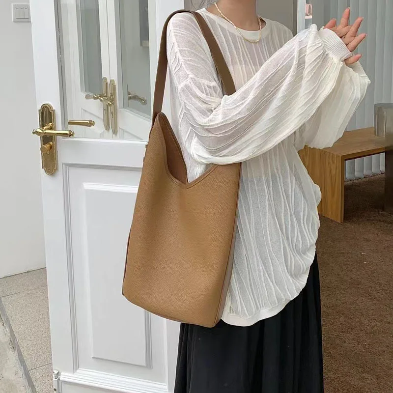 2023 New Women Head Genuine Leather Shoulder Messenger Cross Body Bucket Luxury Brand Purses And Handbags Armpit Retro Bags