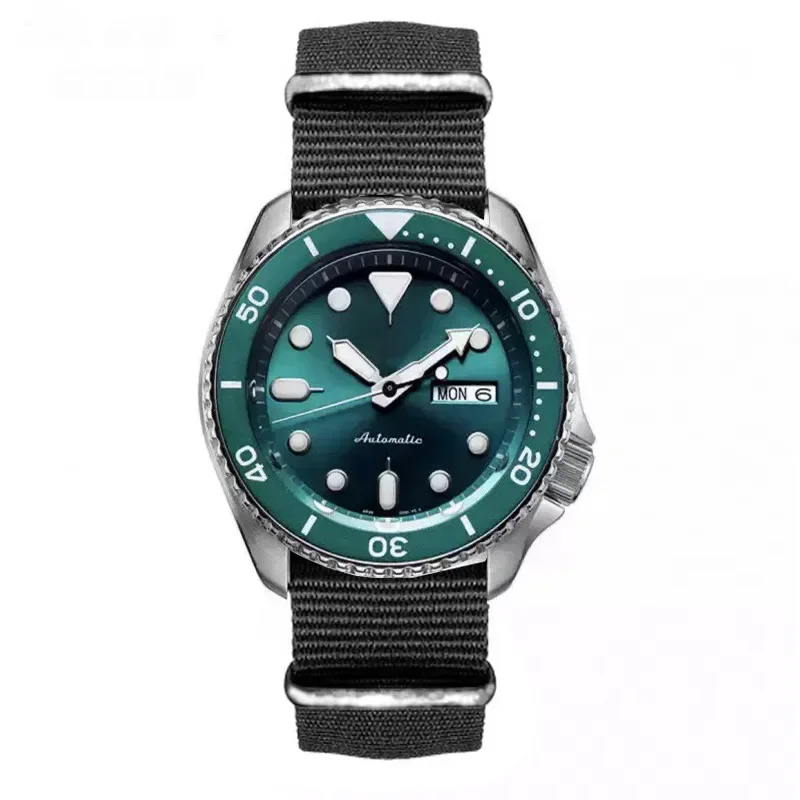 Luxury Brand Watch，Canvas Strap, Personalized Large Dial, Fashionable Casual Men's Watch, Night Light Men's Quartz Watch