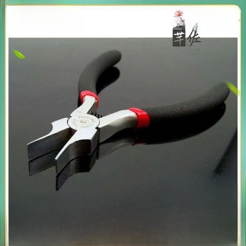 alicate-de-bico-chato-toothless-ferramenta-eletronica-de-fixacao-sk506s-com-cabo-antiderrapante-e-material-duravel