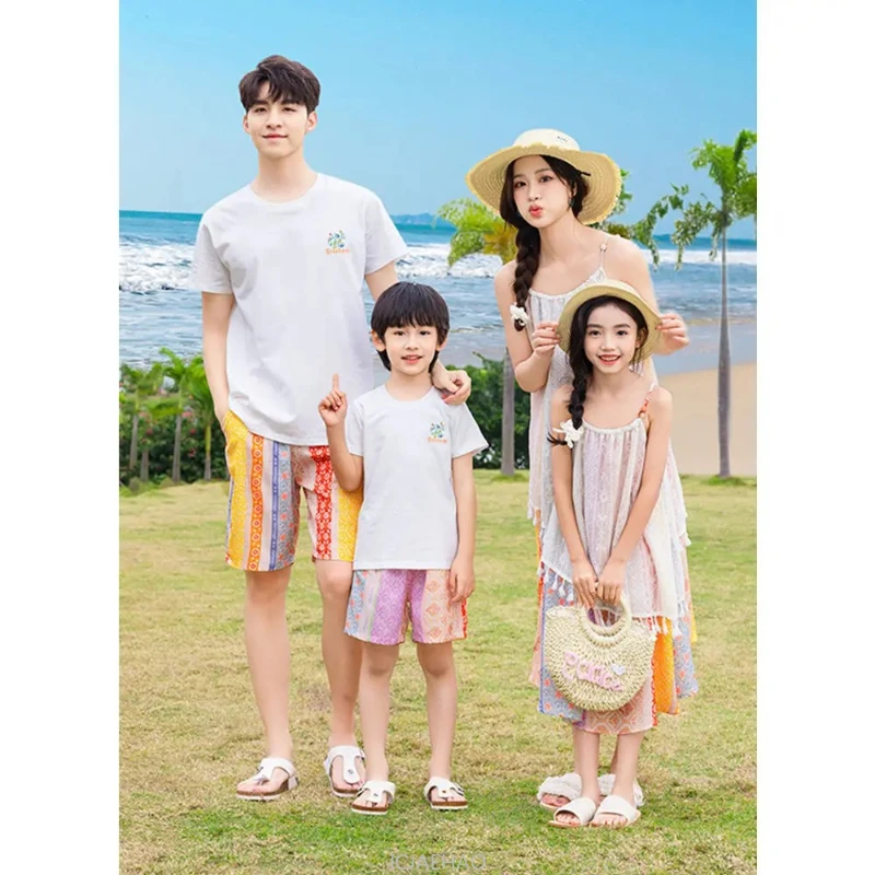 

Dress 2025 Woman Vacation Couple Parent-child Beach Family Daughter Clothes Dad Son Set Resorts Look Matching Holiday Outfit Mom
