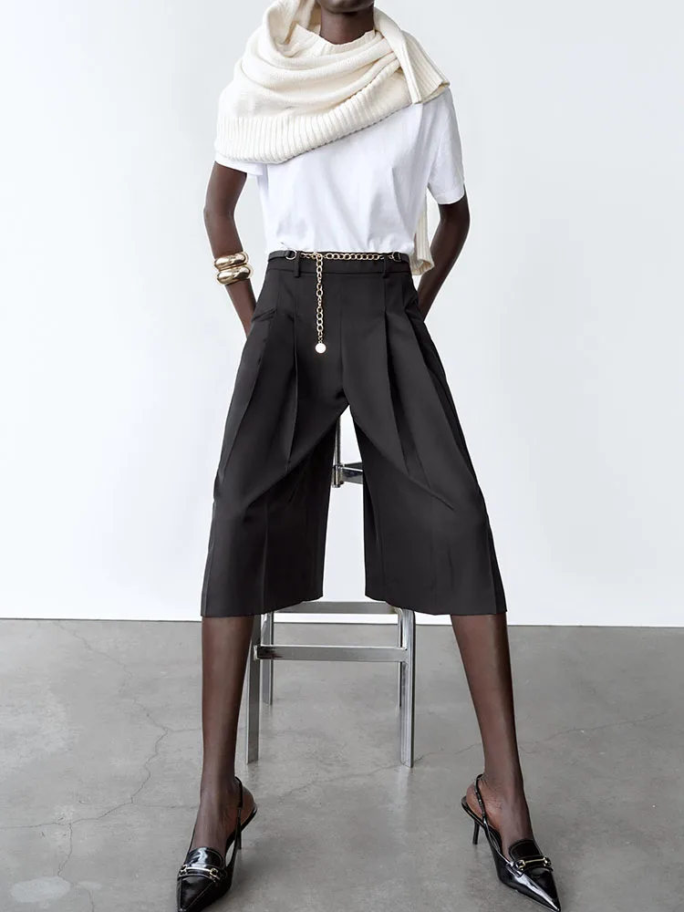 شورت نسائي طويل كاجوال جديد لموسم الربيع، بتصميم بانك عصري مع حزام خصر بسلسلة، متعدد الاستخدامات بخصر مرتفع وساق مستقيمة