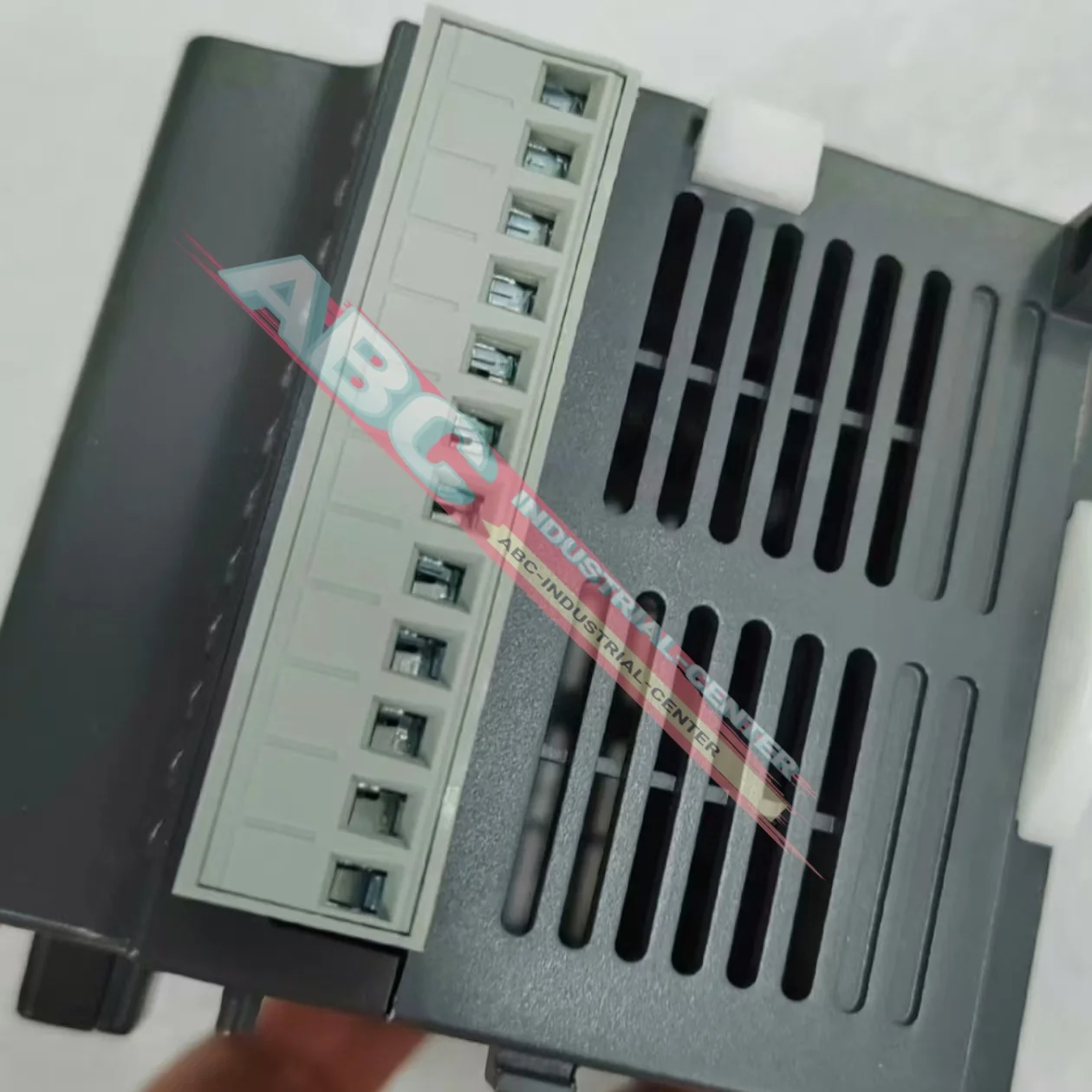 DVP16XN211T DVP16XP211R PLC Module   new in box