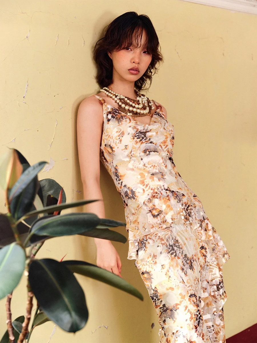 

Оригинальный дизайн LiquidLight24SS: Летняя коллекция платьев с леопардовым принтом, без бретелек, с эффектом «рыбий хвост», слегка эластичная текстура.