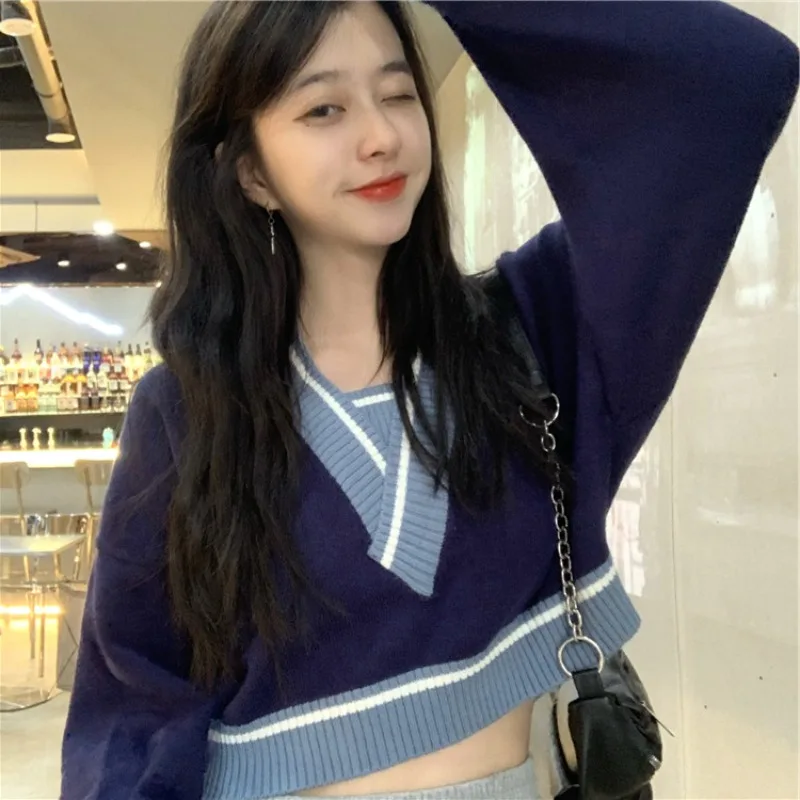 

Женская трикотажная рубашка, короткая рубашка в французском стиле, с V-образным вырезом, в западном стиле, Осень-зима 2024