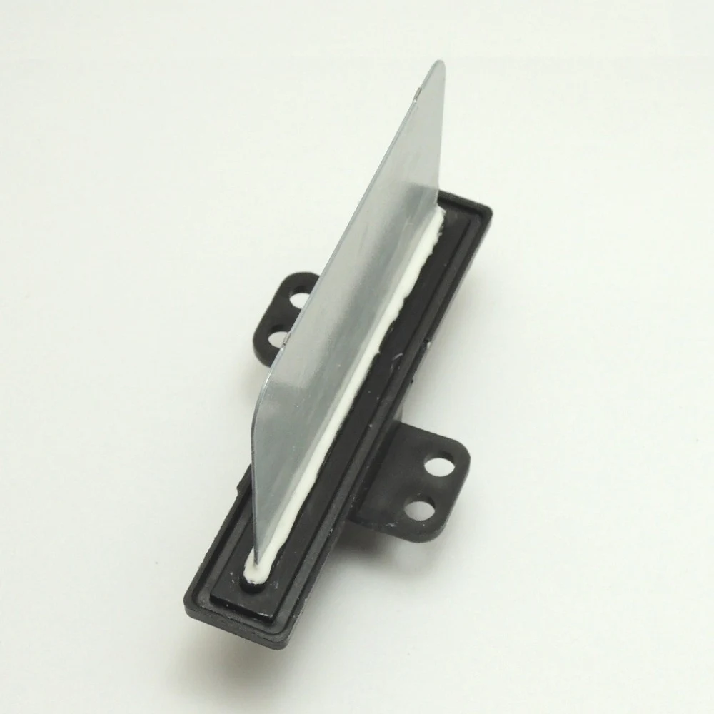 

Precise Heater Blower Resistor Control For Nissan Terrano R20 27150-2M105 271502M105