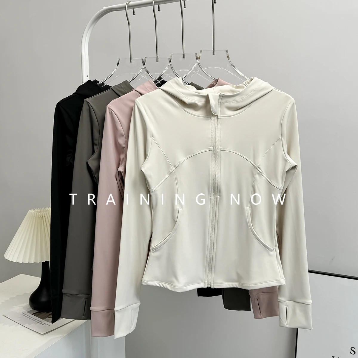 

Yoga jacket for women in autumn and winter hooded warm Pilates fitness long-sleeved fashionable slim running sports top