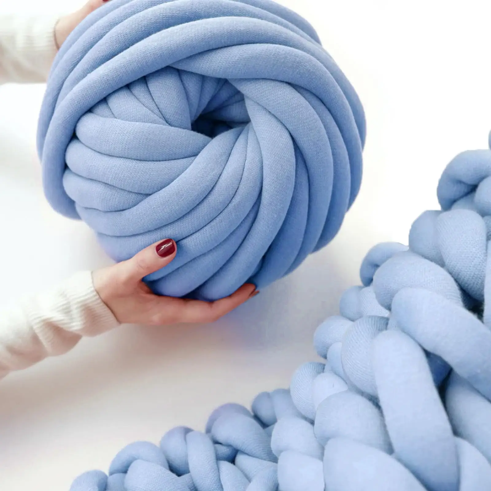 

Thick Chunky Yarn for Arm Knitting, Tube Knit Blanket Soft Velvet Yarn for Crocheting Handbags, Hand Knitting DIY, Pet Bed, Rugs