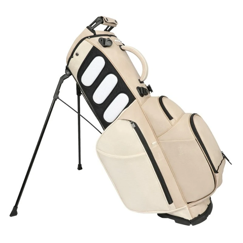 حقيبة الجولف، حقيبة قوس متعددة الوظائف يمكن أن تحمل مجموعة كاملة من الأندية