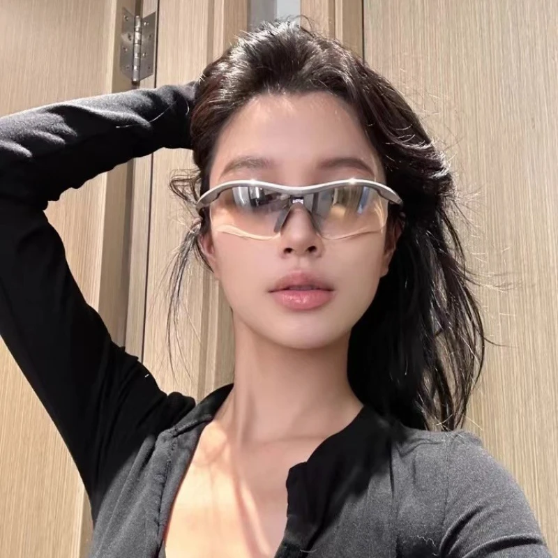 

Outdoor Sports Cycling Glasses Mountaineering Women Night Cycling Sunglasses Day Night Dual Use Eye Protection Windproof Glasses