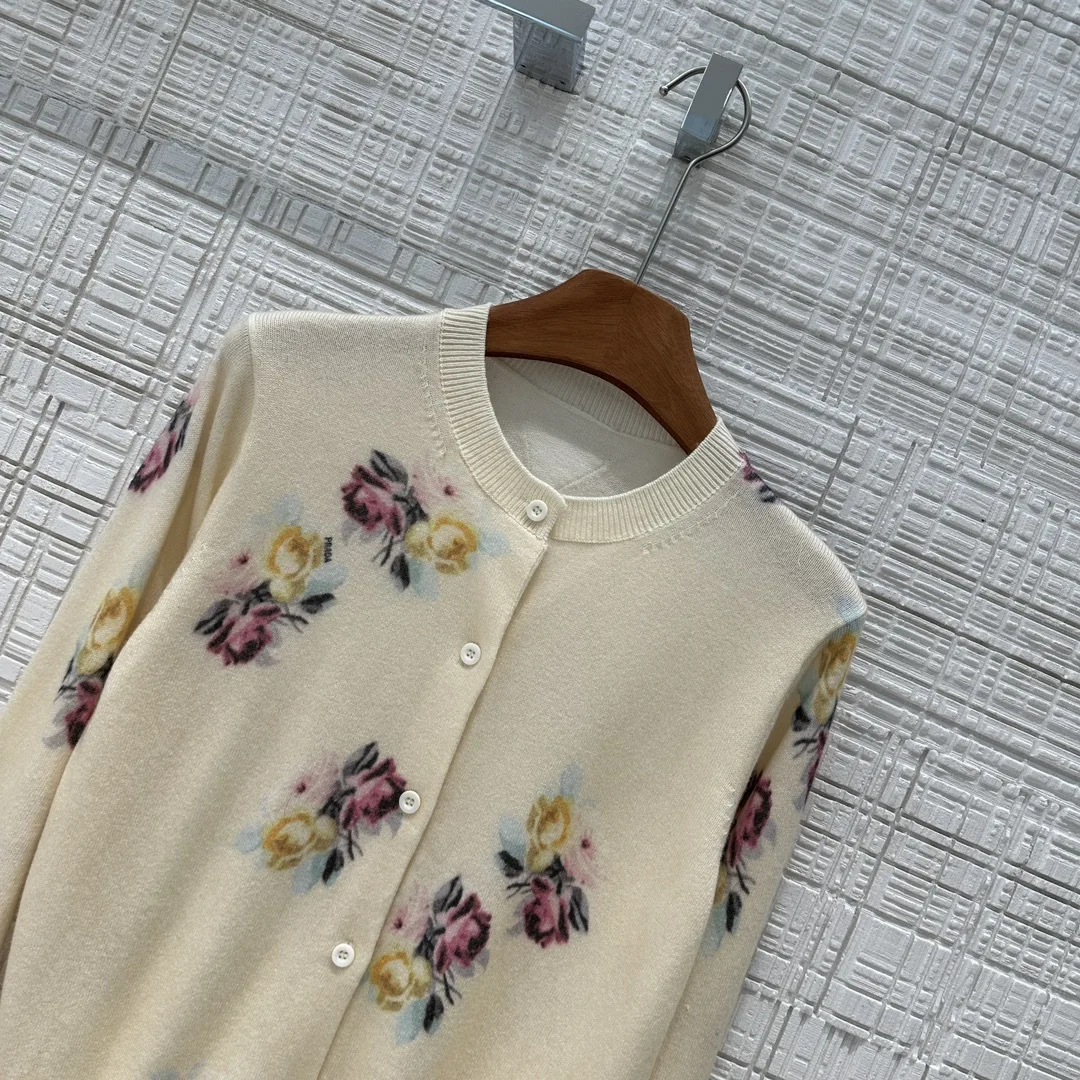 2024 maglione lavorato a maglia di lana stampato floreale di alta qualità Vintage Casual girocollo manica lunga Cardigan Top