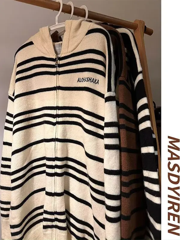 

Мужской вязаный кардиган в стиле ретро в американском стиле с капюшоном на молнии, полосатая верхняя одежда, мягкий полиэстер, повседневная универсальная одежда