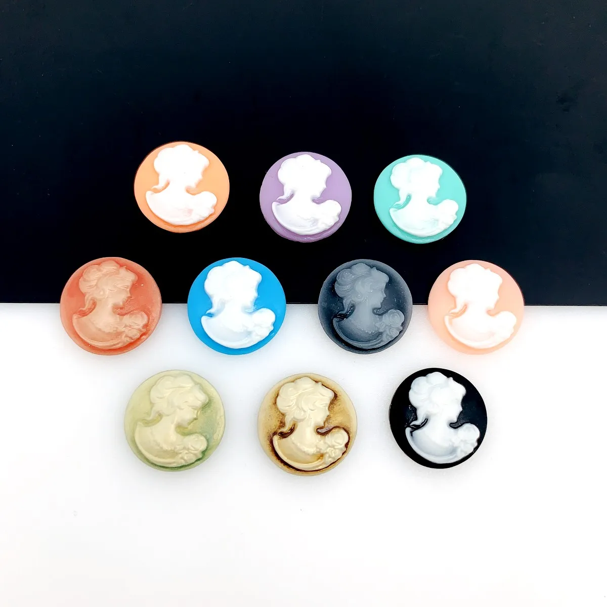 Onebeading 20mm Flat Back Resin Beauty Round Cameos Cabochons For Blank Base Bezel Settings DIY-Accessories 20pcs K06023