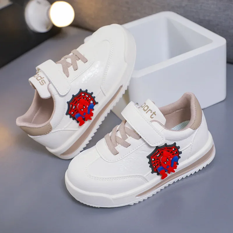 ديزني سبايدرمان 2025 أطفال أحذية رياضية من الجلد الأطفال ربيع الخريف في الهواء الطلق موضة مريحة تنفس احذية الجري غير رسمية