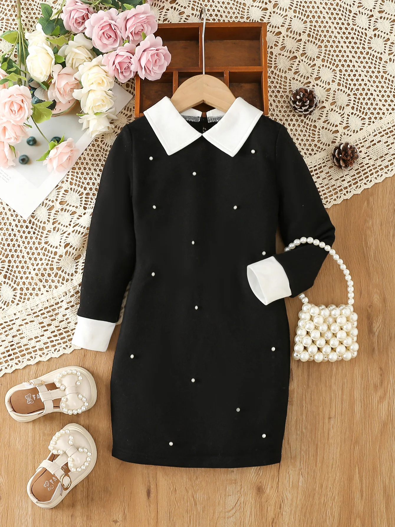 Autumn And Winter Long Sleeve Dress Black Retro Pearl Skinny Black Dress For Girls