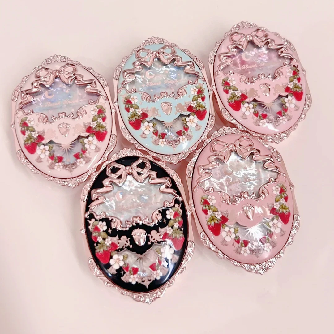 

Flower Knows Strawberry Rococo Series Embossed Blush Fine Powder Makeup Smooth Long-Lasting Blusher Face Enhancing Makeup Color