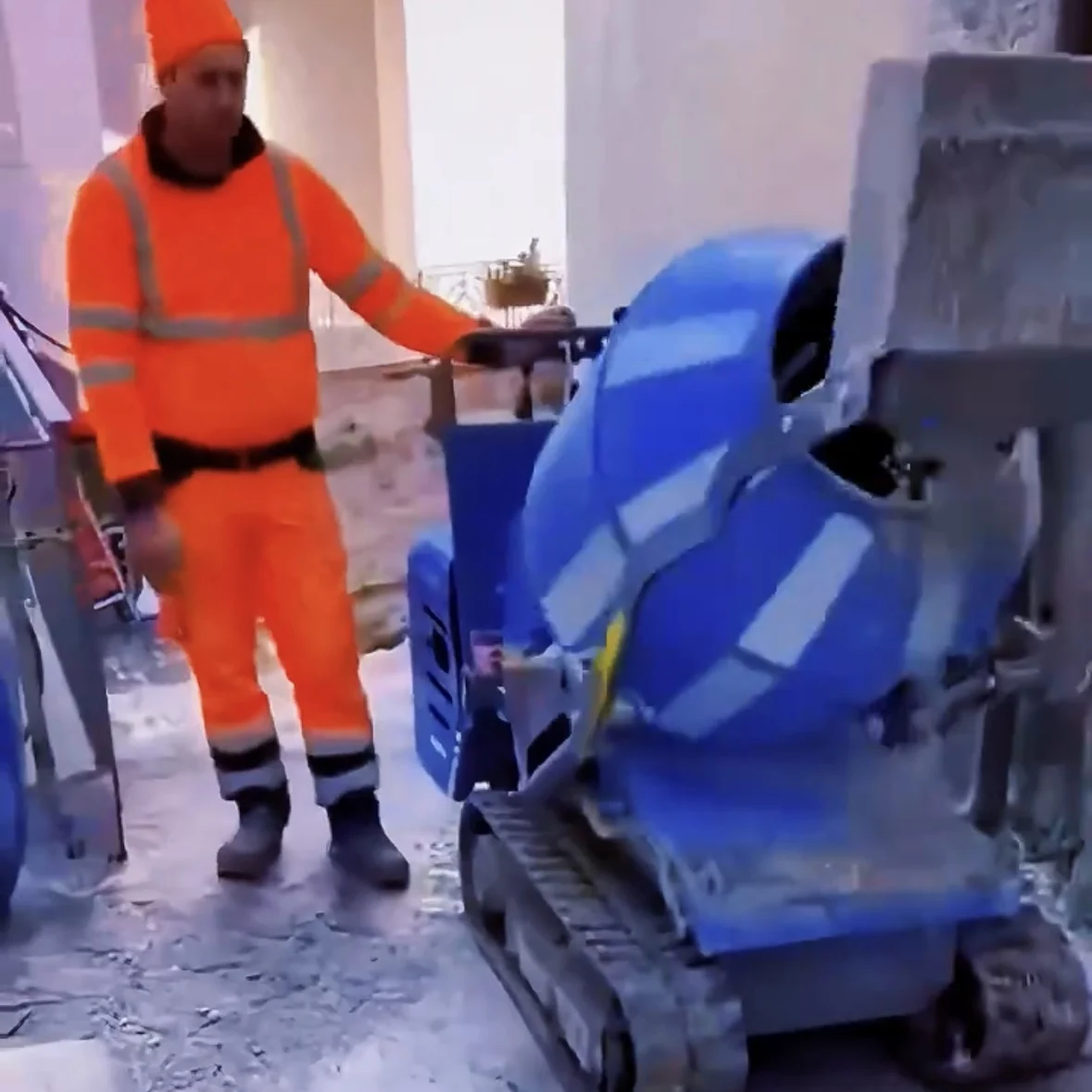 شاحنة زاحفة كهربائية وديزل عالية الجودة مع مضخة خلاط أسمنتية من الجيل الجديد ككون أساسي #5