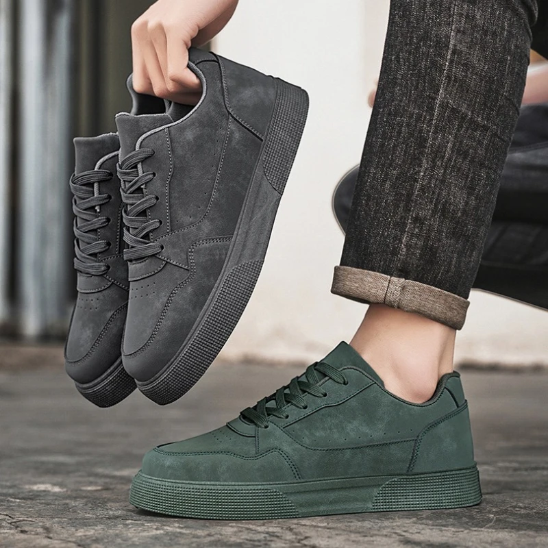 

Men's Casual Hiking Sneakers Lace-Up Walking Shoes Outdoor Travel Artificial Leather Sneakers Teenagers' Street Skate Shoes