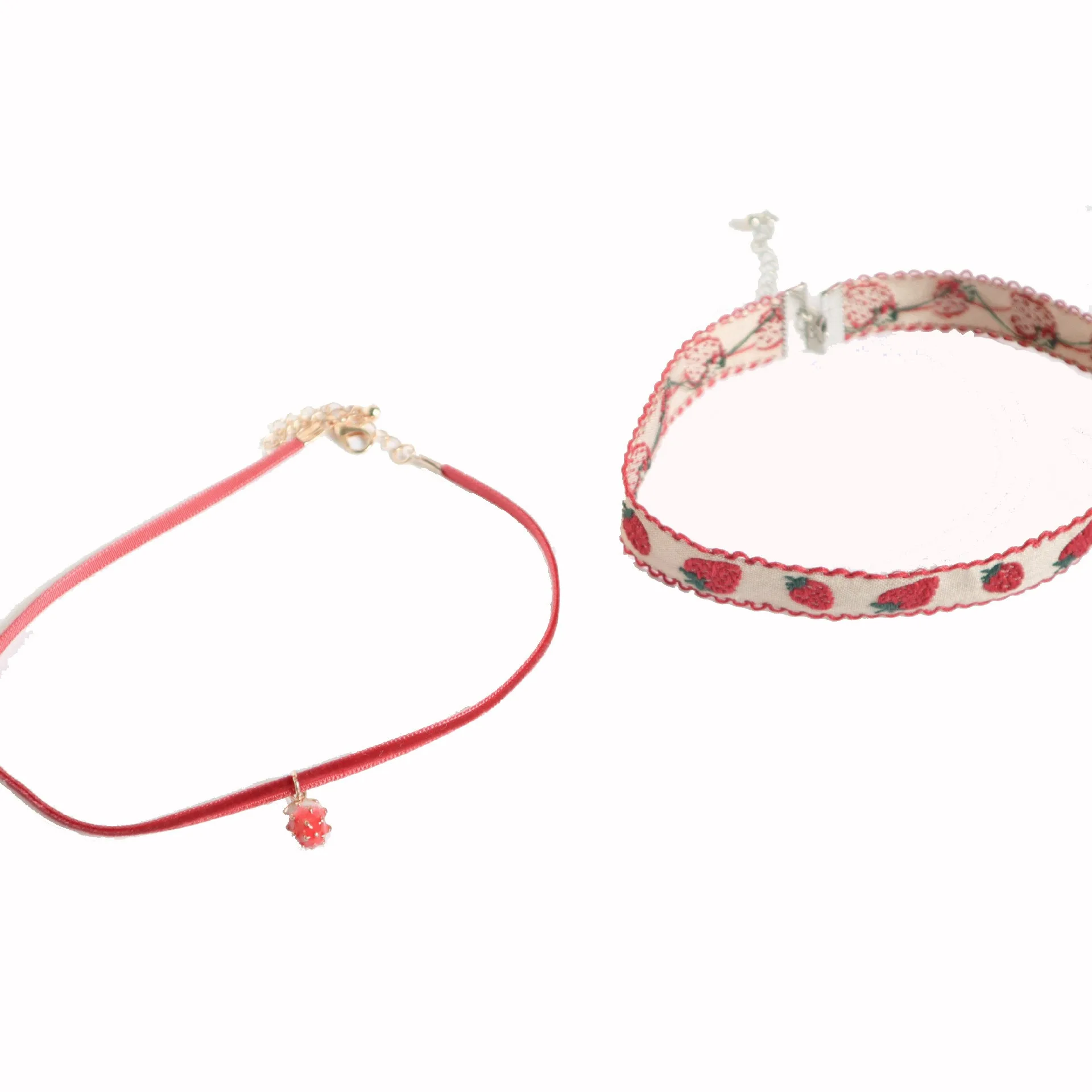 

Fashion Cute Red Strawberry Pendant Collar Necklace For Women Girls Party Velvet Webbing Choker Necklace Jewelry Gifts