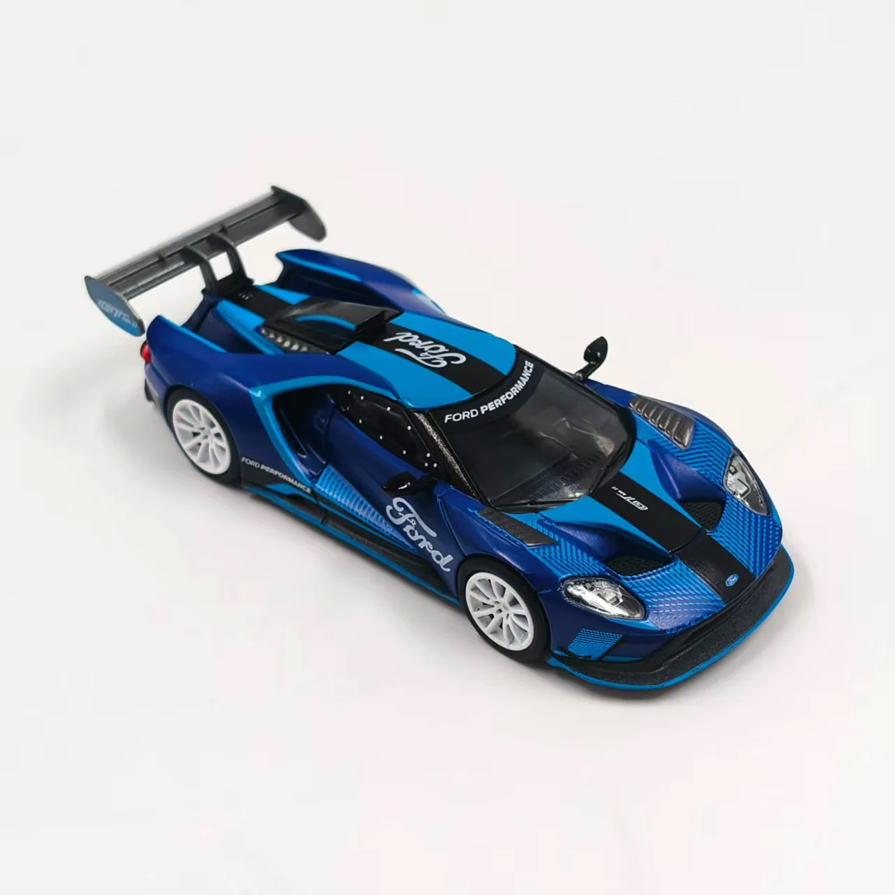 Diecast Minigt 1:64 Scale Ford GT 429 Alloy Car Model - view 3