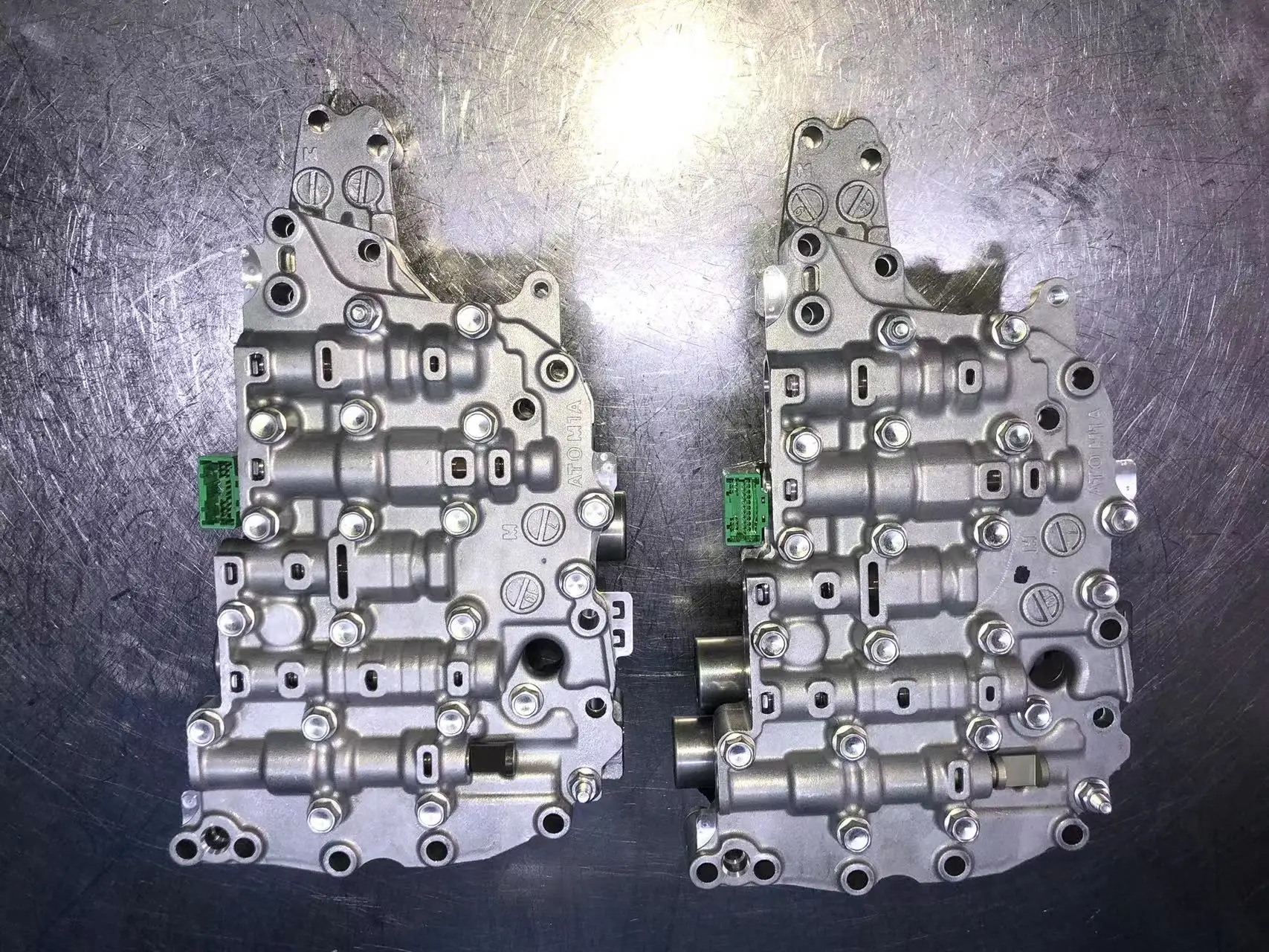 JF018E transmission solenooid valve gear box valve body assembly