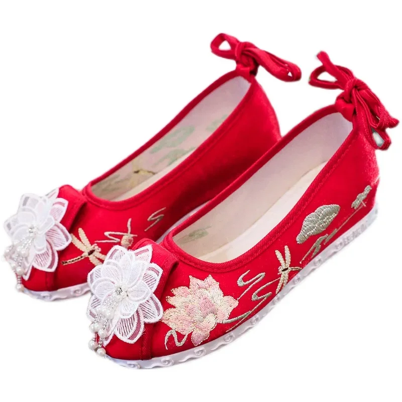 Zapatos de flores en 3D, juego de loto, nuevo estilo, aumento de altura Interior, zapatos antiguos Hanfu, zapatos de tela bordados con lazo de baile
