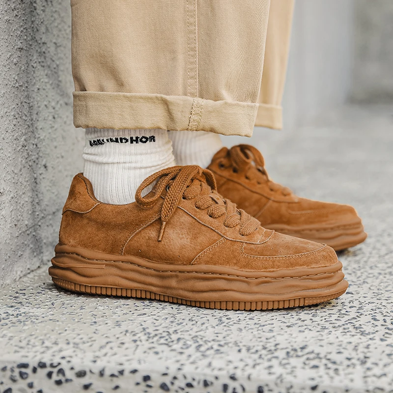 Men's Shoes: Luxury Trainers,Casual Sneakers,  Breathable Race Running Shoes, and Fashion Loafers for Men.