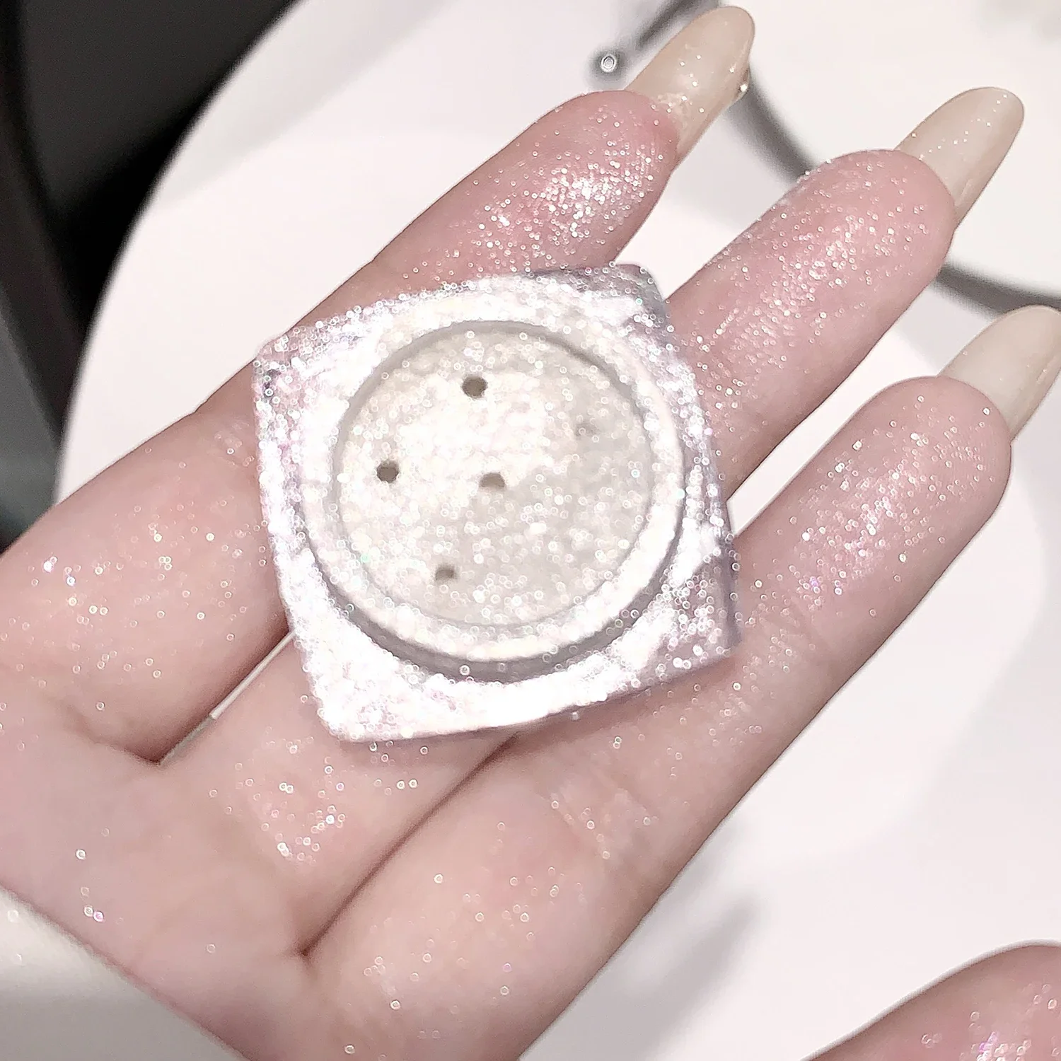 White Moonlight Powder Highlight Face Body Brightening High Gloss Loose Highlighter Pearl Shimmer Pink Eyeshadow Glitter Powder