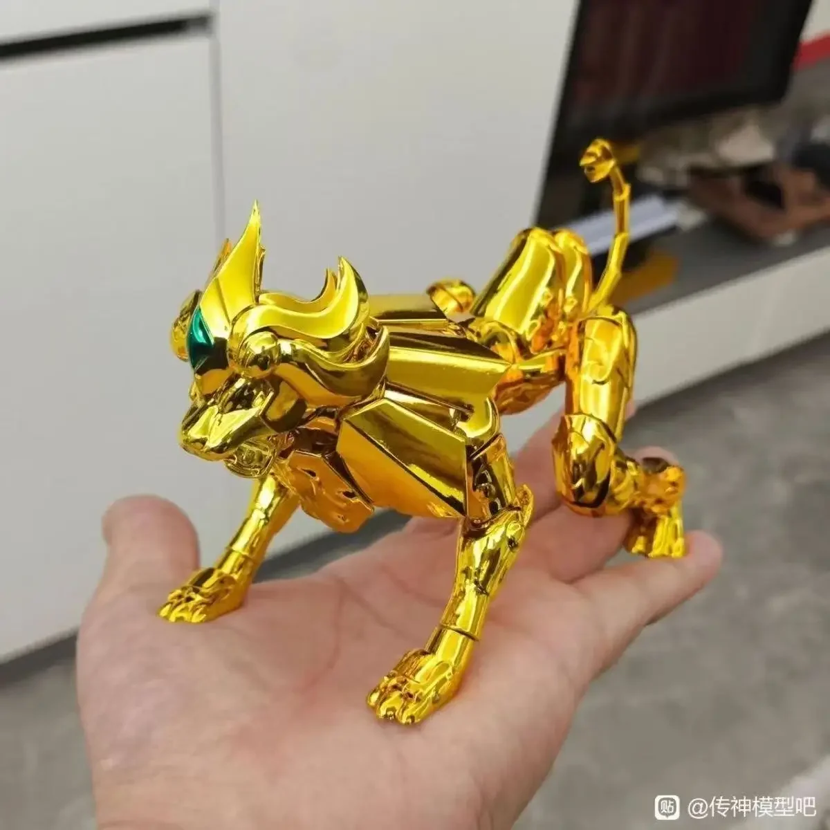 

In stock CS Model Saint Seiya Myth Cloth EX Leo/Lion Aiolia Totem/Object Gold Knights of the Zodiac Action Figure Toy Gifts