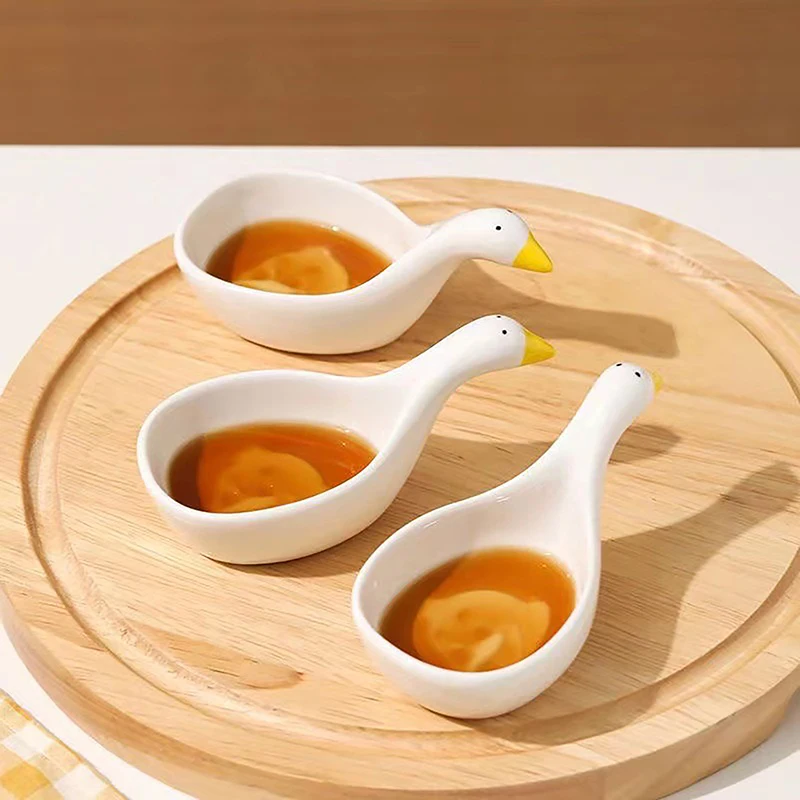 Swan Shaped Seasoning Dish Soy Sauce Plate Ceramic Disc Tomato Holder Salad Dressing Container Creative Table Decoration Home