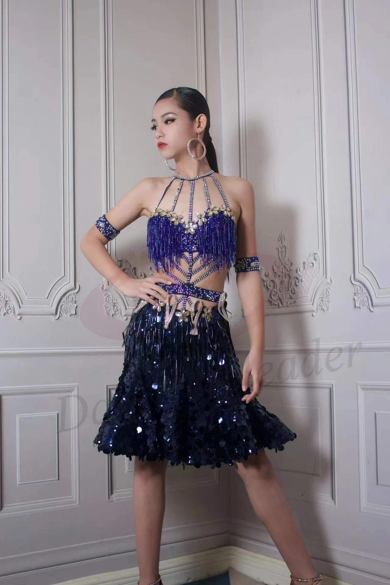 Concorso di danza latina Abito da donna con strass per performance di samba, catena in vita personalizzata di fascia alta, perline blu, nappa