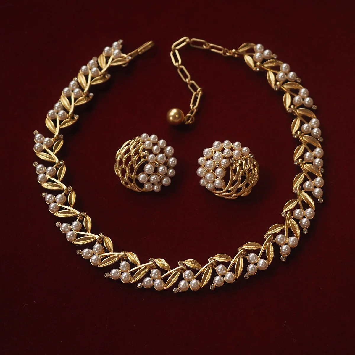 French Vintage Pearl Stud Earrings & Leaf-Shaped Monet-Style Chandelier Vintage Necklaces