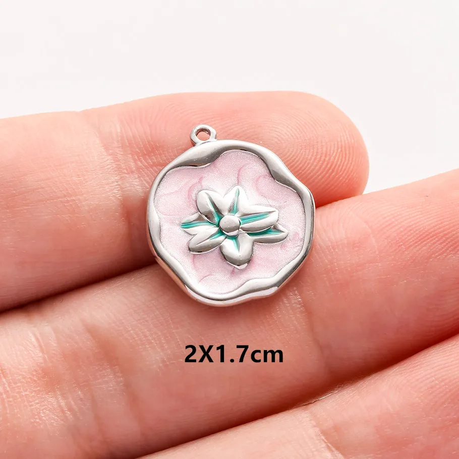 2 Stück Edelstahl-Anhänger mit blau-rosa Emaille, modischer Pflanzen-Charm, natürliche Perlenblumen-Anhänger für die Schmuckherstellung, Halsketten, Großhandel – Detail 11