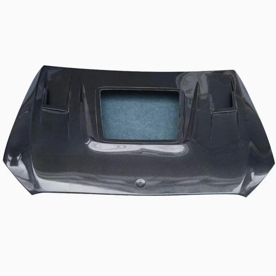 

Suitable for Mercedes-Benz C-Class W204 modified transparent cover W204 upgraded carbon fiber transparent cover