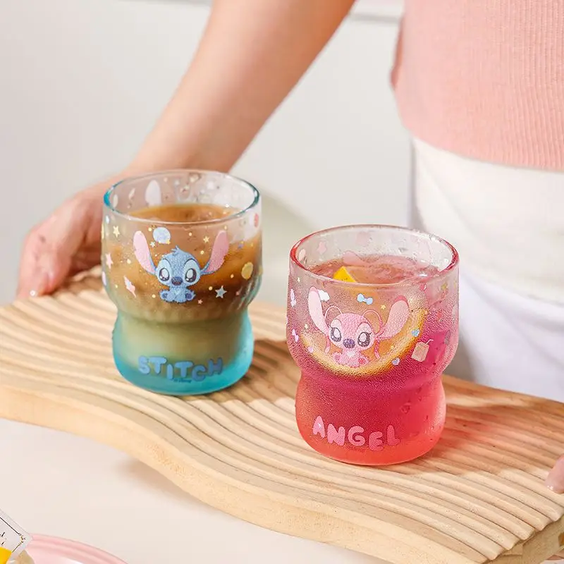 Disney Stitch-taza de Agua de Cristal para parejas, vaso Kawaii de caartoon para zumo casero, bebida fría de aspecto alto, regalo de cumpleaños de