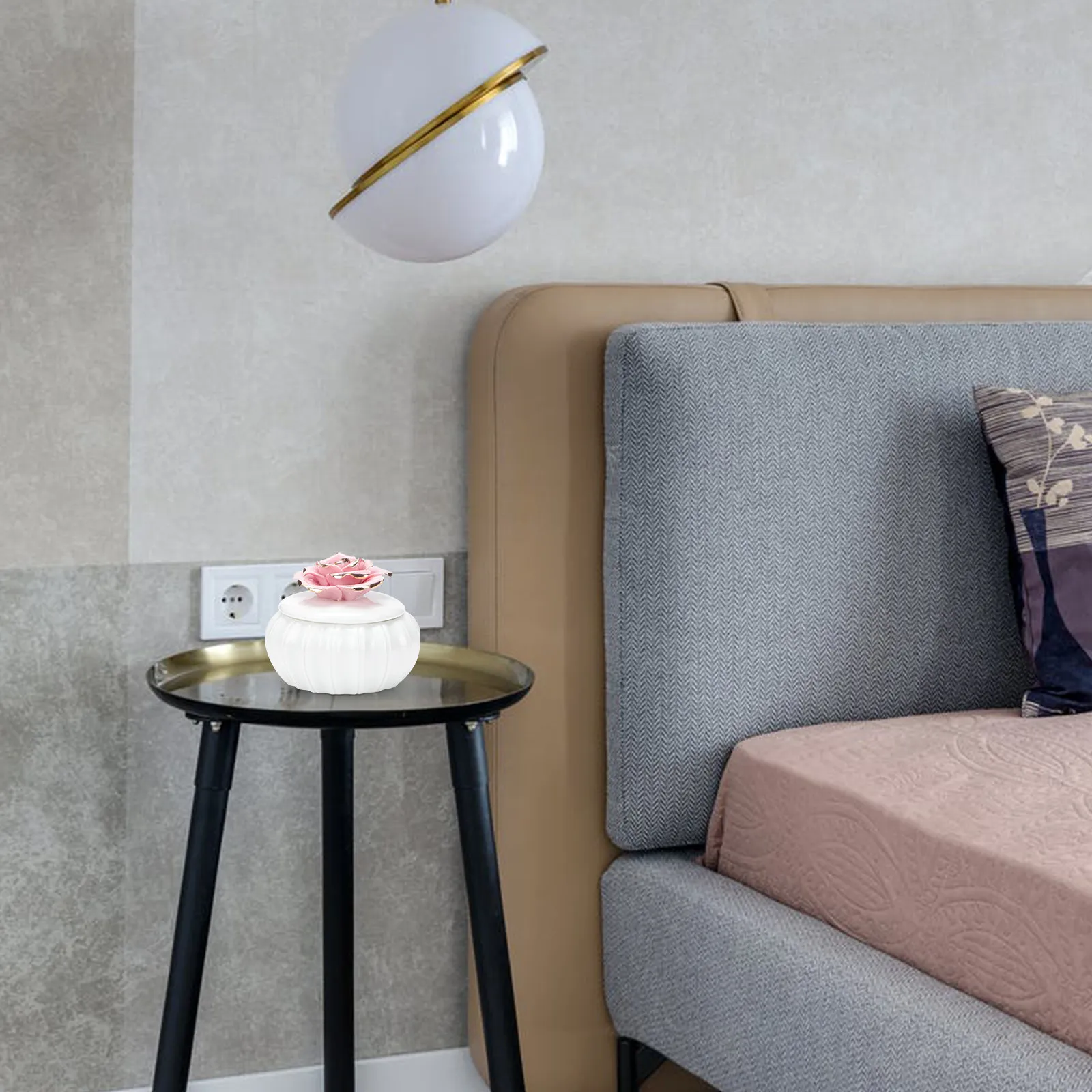 

1Pcs Ceramic Jewelry Box Nordic Rose Pattern Storage Pot Sealed Lid Storage Container Home Decorative Gift Organizer