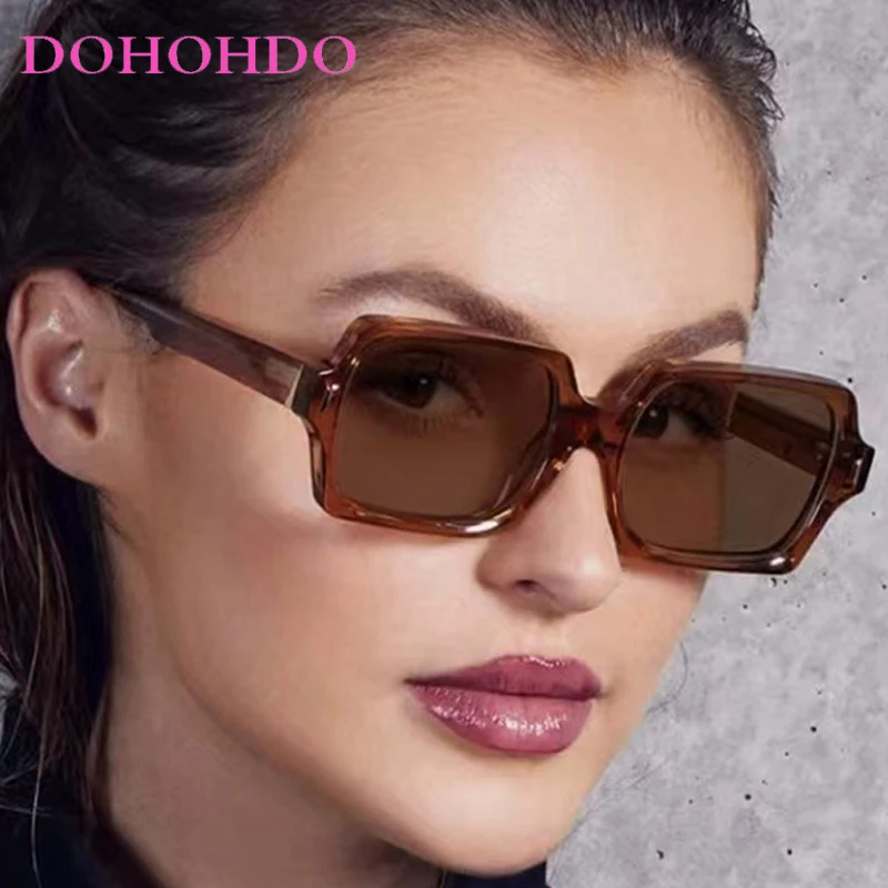 

Fashion Square Sunglasses Women Retro Rivets Decoration Gradient Shades UV400 Men Rectangle Vintage Sun Glasses Lentes De Sol