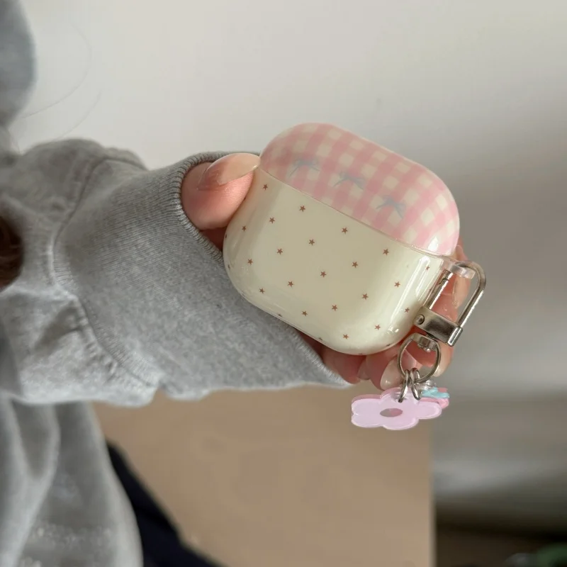 Brown Stars Pink Plaid IMD Earphone Case with Strawberry Pendant for Airpods 1, 2, Pro, Pro2, Pro3, 3, 4